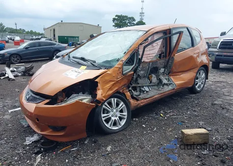 2009 Honda Fit Sport z USA, uszkodzony, nr VIN JHMGE88669S009518